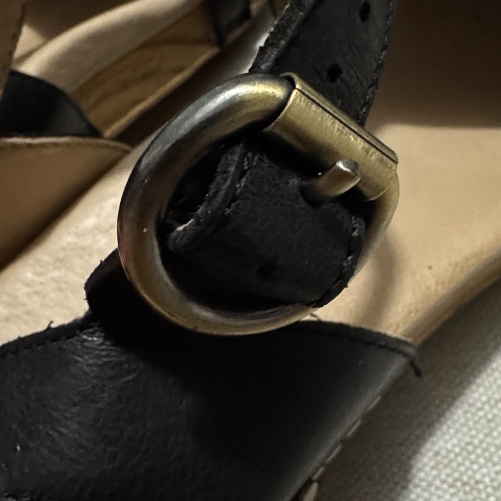 Like New-Dansko Mara Open Toe Sandals-Euro Sz 40-Black Leather-Heel-Ankle Strap - Picture 10 of 16